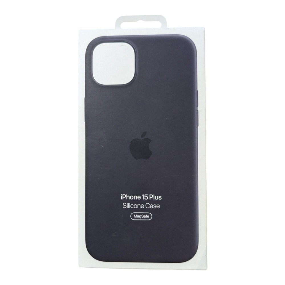 O1. Apple Silicone Case with MagSafe for iPhone 15‎ Plus - Black